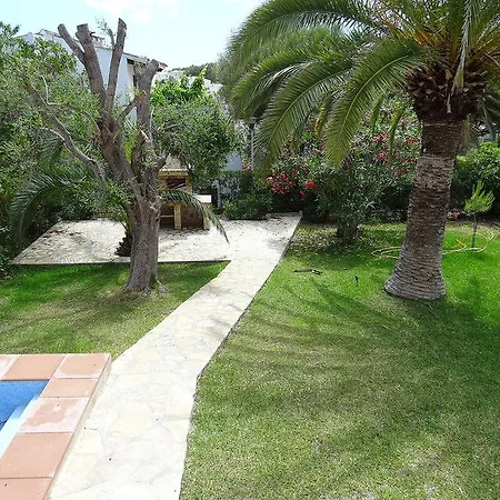 224 D - Three Bedroom Hotel *