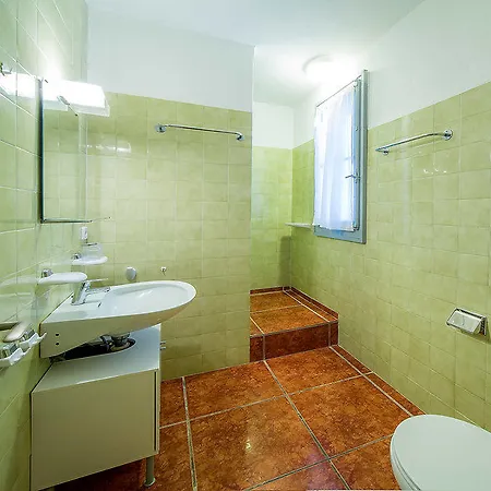 Hotel 224 D - Three Bedroom *